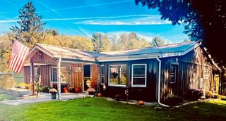 894 Grace Church Rd, Knox, PA 16232