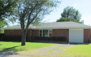 401 H St, Elgin, OK 73538