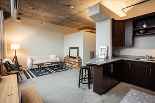 41 Burroughs St #210, Detroit, MI 48202