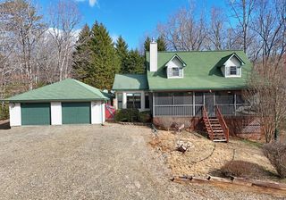 917 Quail Cove Cir, Warne, NC 28909
