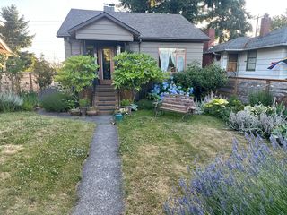 5225 36th Ave SW, Seattle, WA 98126