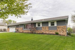 204 Schnoebelen St, Riverside, IA 52327