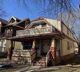 2631 N 47th STREET, Milwaukee, WI 53210