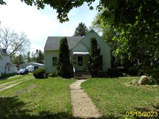 412 N  Huron Ave, Spring Valley, MN 55975