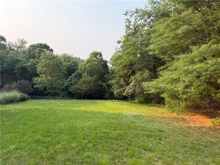 Allen Ave, Wakefield, RI 02879