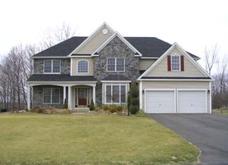 52 TOWPATH Lane, Waterford, NY 12188