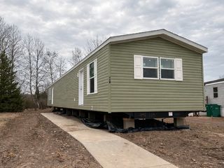 32 Camelot Lane Site #118, Rice Lake, WI 54868