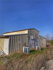 19117 Vinson St #21, Lindsay, OK 73052