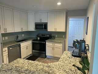 29628 Middlebelt Rd #1702, Farmington, MI 48334