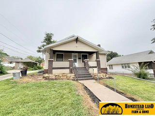811 10th St, Fairbury, NE 68352