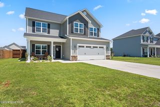 1818 Olde Towne Pointe Blvd, Jacksonville, NC 28546