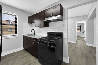 2050 E  72nd Pl #2060-1, Chicago, IL 60649