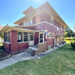 925 Lincolnway Ave, Mishawaka, IN 46544