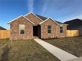 136 S  Broyles Ave, Fayetteville, AR 72704