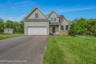 98 Electric St #L-1, Clarks Summit, PA 18411