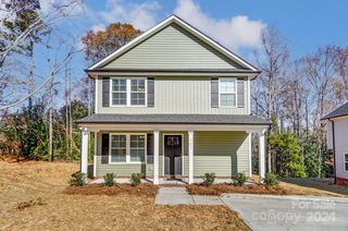 921 Pineridge St, Concord, NC 28025