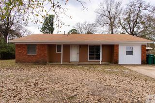 3105 Carver Cir, Texarkana, TX 75501
