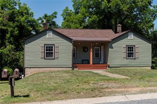 1009 7th St, North Wilkesboro, NC 28659