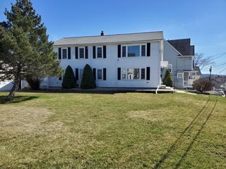 17 Norton St #2, Nashua, NH 03064