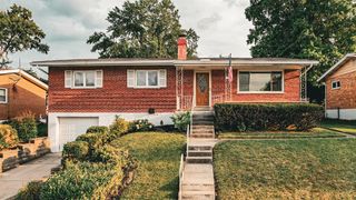 5127 Grossepointe Ln, Cincinnati, OH 45238