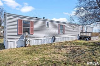 3425 Bissell Rd, Springfield, IL 62707
