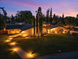 2044 W  San Bruno Ave, Fresno, CA 93711
