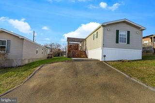 48 Park Ln, Holtwood, PA 17532