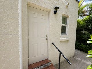 1222 Pizarro St #2, Miami, FL 33134