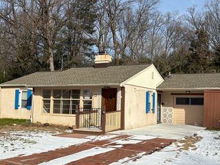 77 Winding Ln, Feasterville Trevose, PA 19053