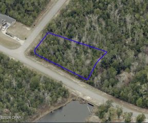 3447 High Cliff Rd, Southport, FL 32409
