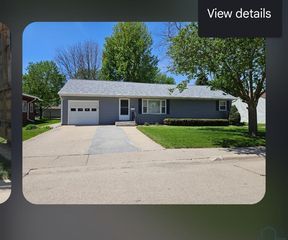 203 Forest Ave, Eagle Grove, IA 50533