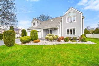 3058 Ferncrest Drive, Yorktown Heights, NY 10598