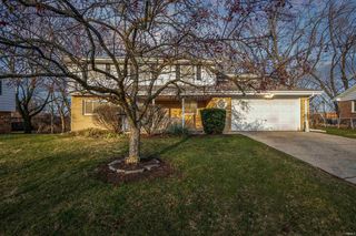 1325 Brentwood Ct, South Bend, IN 46628