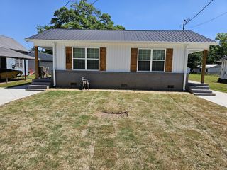 208 S  5th Ave #B, Piedmont, AL 36272