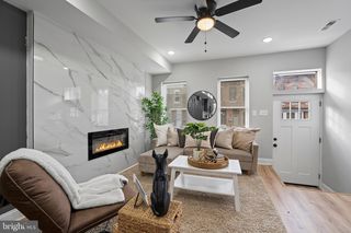 1702 E  Oliver St, Baltimore, MD 21213