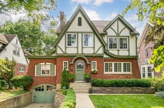 3851 Homewood Rd, Cincinnati, OH 45227