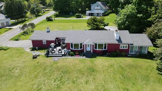 27 Lake St, Port Kent, NY 12975