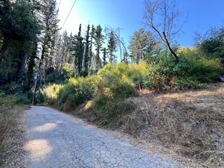 Lodge Rd, Boulder Creek, CA 95006