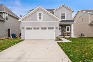 3809 Sloan Dr, Holly, MI 48442