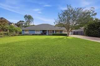 675 Belvedere Dr, Beaumont, TX 77706