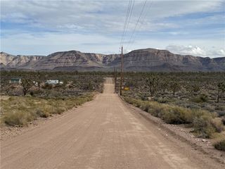 27335 N Pear Avenue, Meadview, AZ 86444
