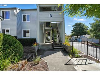 159 SW Florence Ave #B-11, Gresham, OR 97080