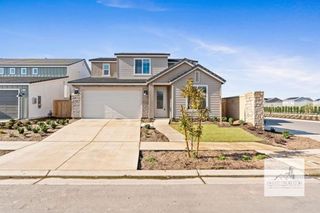 2272 N  Duke Ave, Clovis, CA 93619