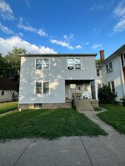 1037 N  7th St, Terre Haute, IN 47807