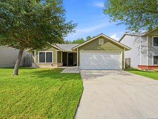7914 WAYSIDE TRL, San Antonio, TX 78244