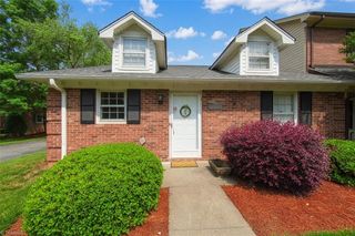 136 Chrisfield Cir, Winston Salem, NC 27104