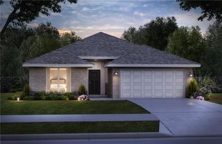 900 Shady Grove Ln, Harrah, OK 73045