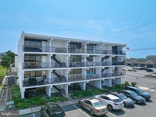 15 128th St #203, Ocean City, MD 21842