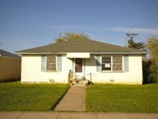 621 Tignor St, Pampa, TX 79065