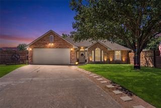 506 Wild Springs Dr, Midlothian, TX 76065